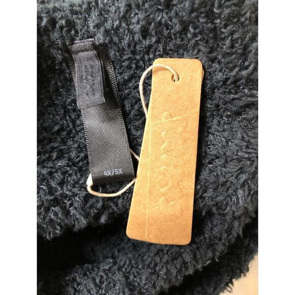 SKIMS Cozy Knit Halter Bra Top Tie Neck Bralette in Onyx Black NWT 4X 5X - Picture 9 of 10